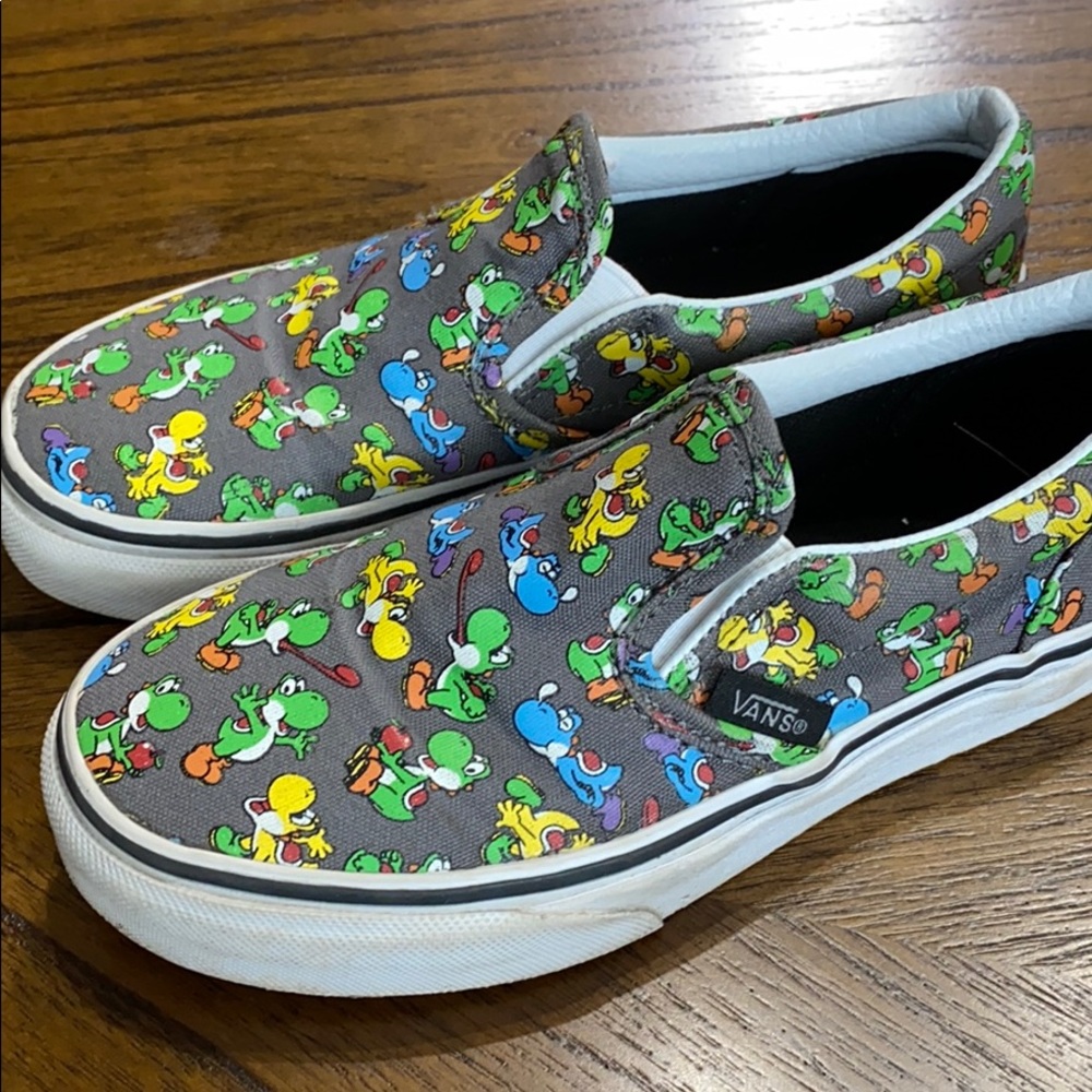 Boys Yoshi Van Slip On Sneakers RARE